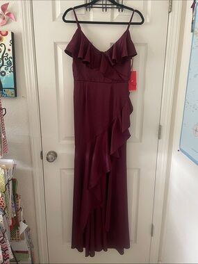 Vow’d Burgundy Ruffle Deep V-Neck Bridesmaid Dress size 8 New With Tags